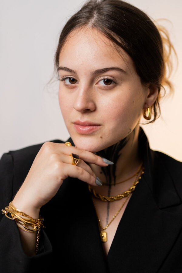 Ana - Image 2